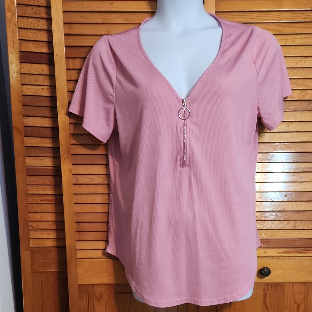 Chic Pink V-Neck Zipper Blouse